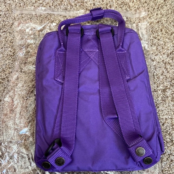 Fjallraven Kanken Mini - Picture 10 of 15